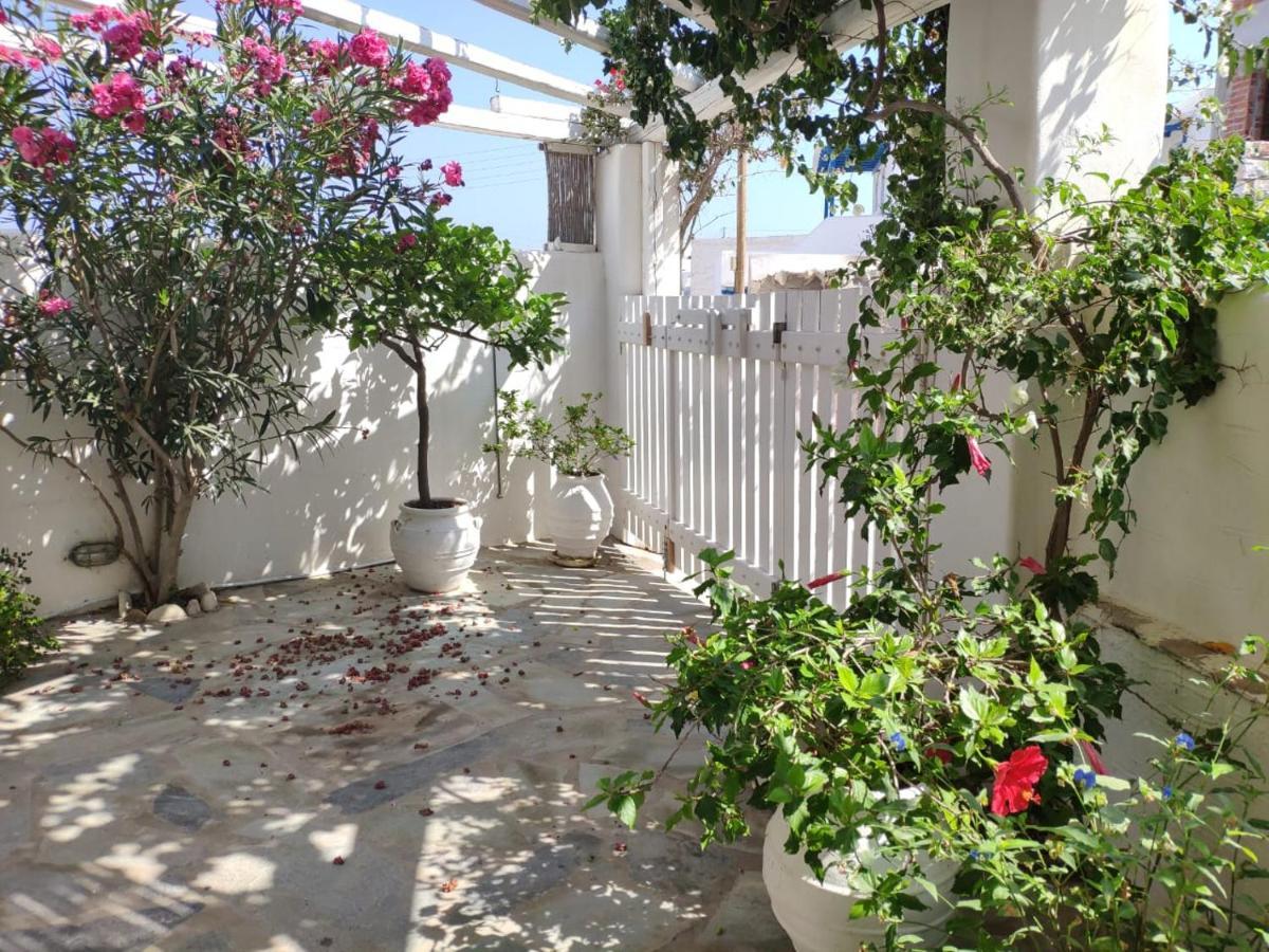 Lydia'S Charming House In Naoussa Villa Exterior photo