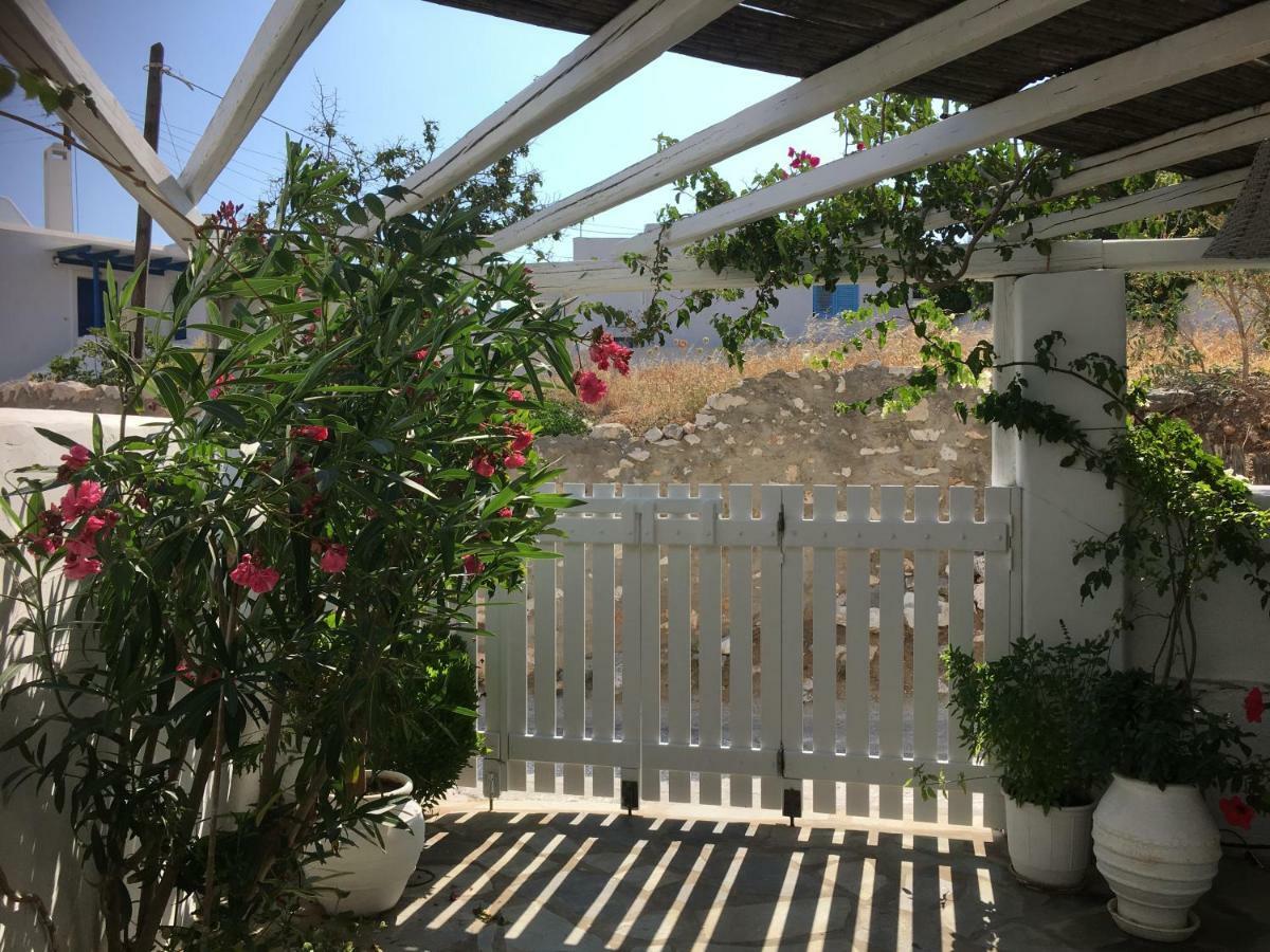 Lydia'S Charming House In Naoussa Villa Exterior photo